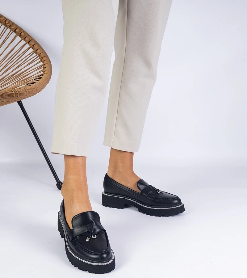 Gemre Mocasini negri de damă pe talpă groasă din piele decorați cu cristale Linsol