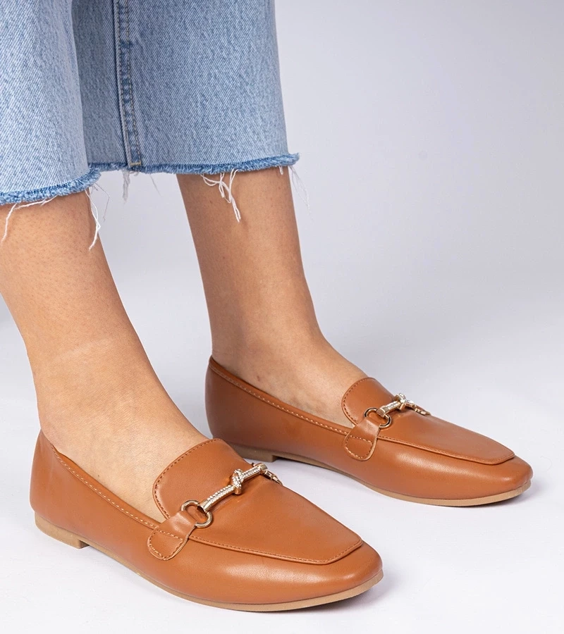 Gemre Mocasini eleganți maro cu ornament auriu și zirconii Kalisa