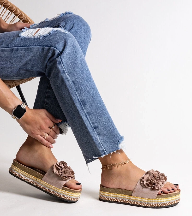 Gemre Papuci bej decorati cu flori Mehret