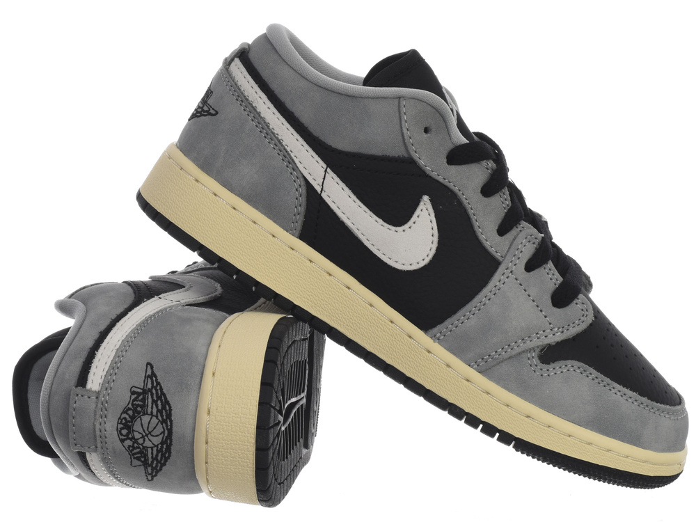 Дамски обувки Air Jordan 1 Low SE