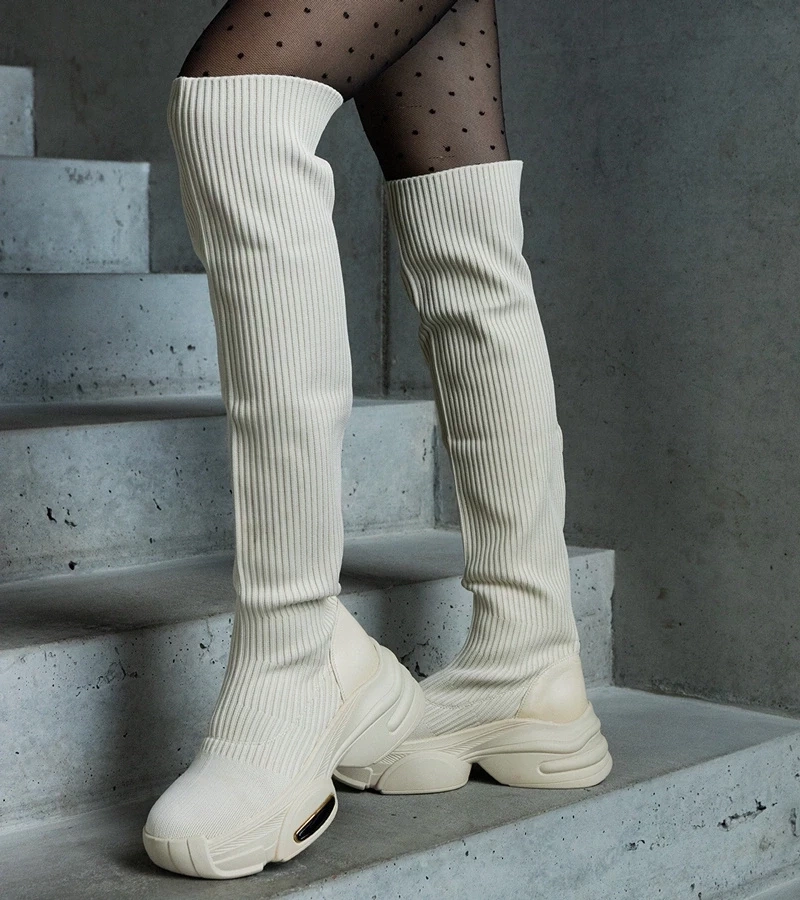 Gemre Cizme slip-on bej cu carâmb elastic pe talpă masivă Lokira