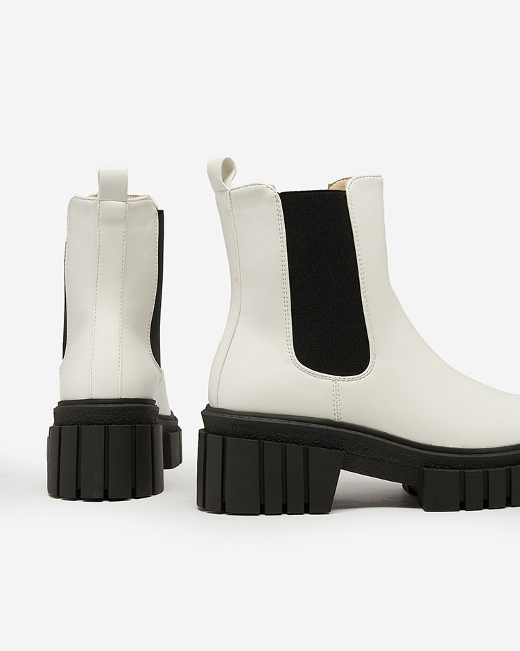 Resti White women&#039;s boots on a solid sole Eferope