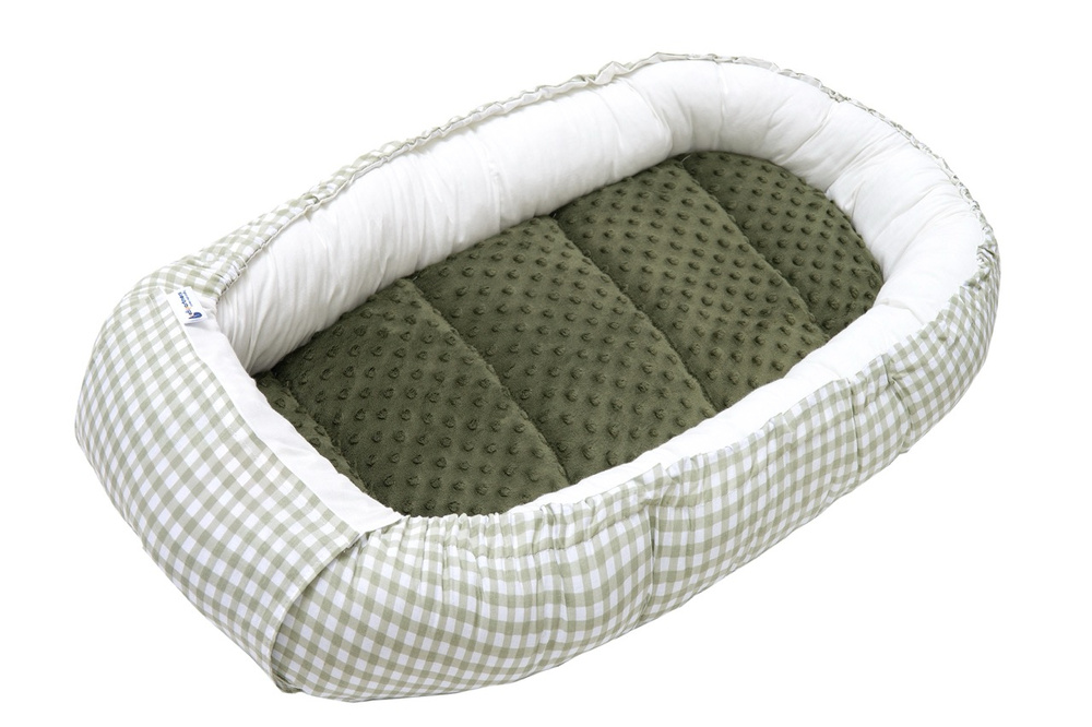 Medi Partners Baby cocoon/nest – Plaid + green Minky