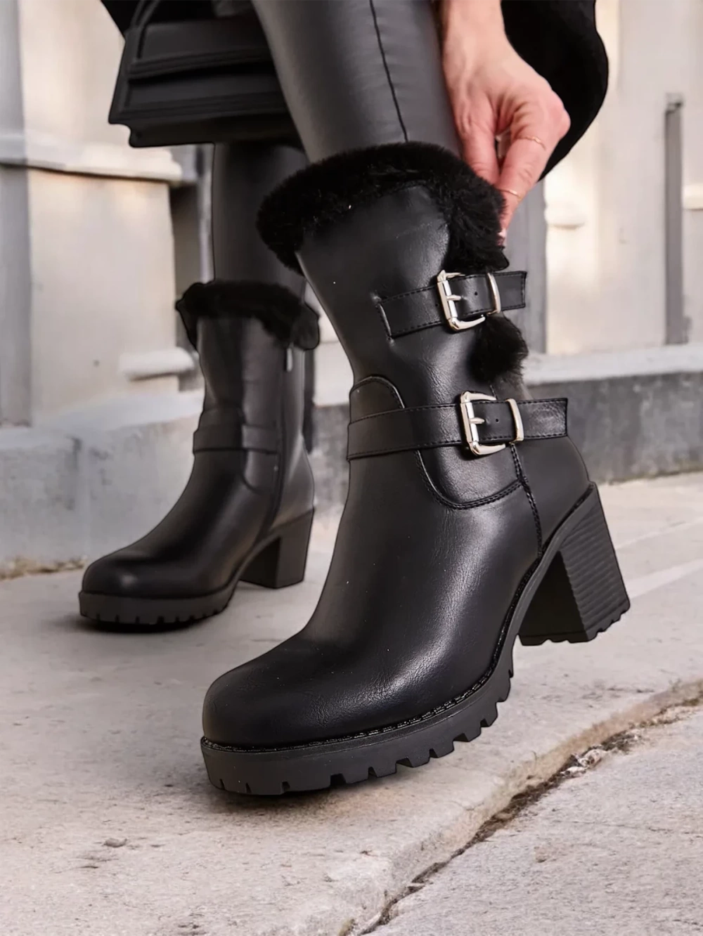 Resti Women&#039;s platform ankle boots Biezo