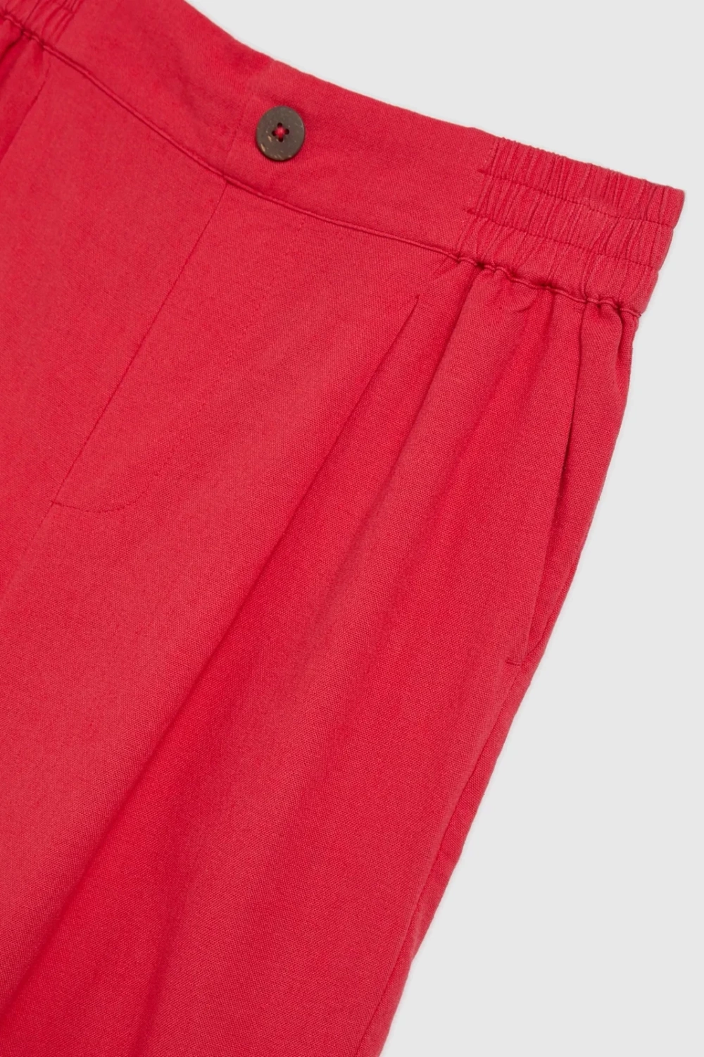 Women&#039;s viscose shorts MOODO - red