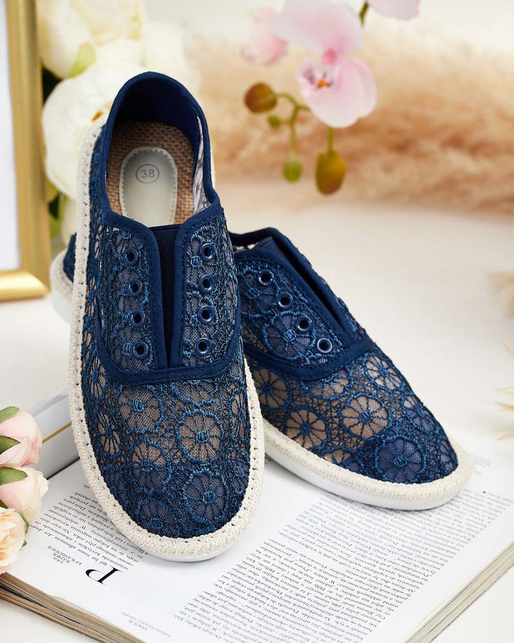 Resti Women's openwork Nurram sneakers