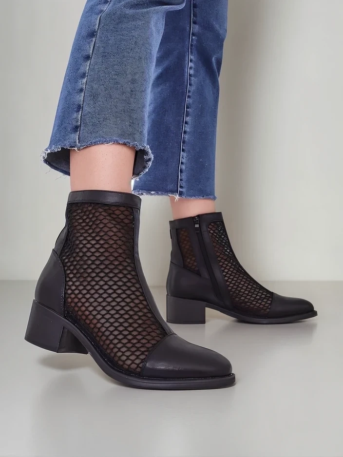 Resti Perforated Women&#039;s Low Heeled Ankle Boots Rowices