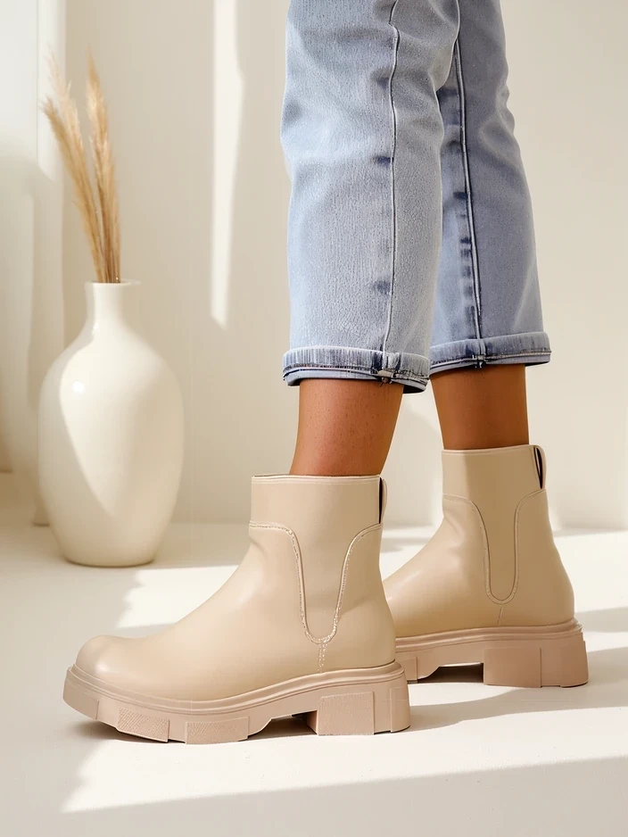 Resti Women&#039;s Ankle Boots Esior