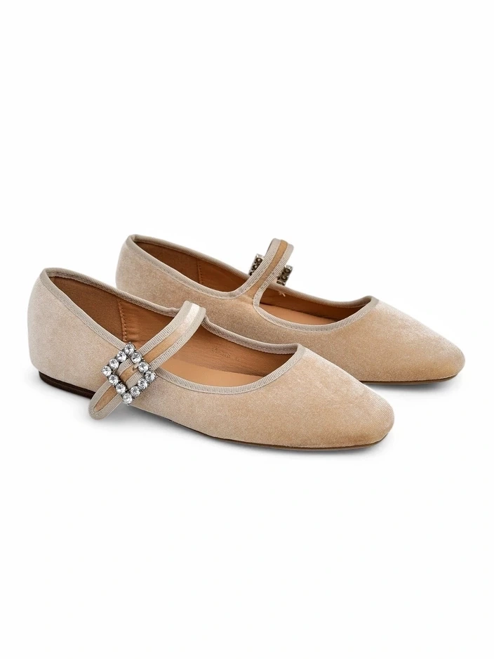 Resti Women&#039;s ballet flats a&#039; la velvet with a buckle and strap Enribes