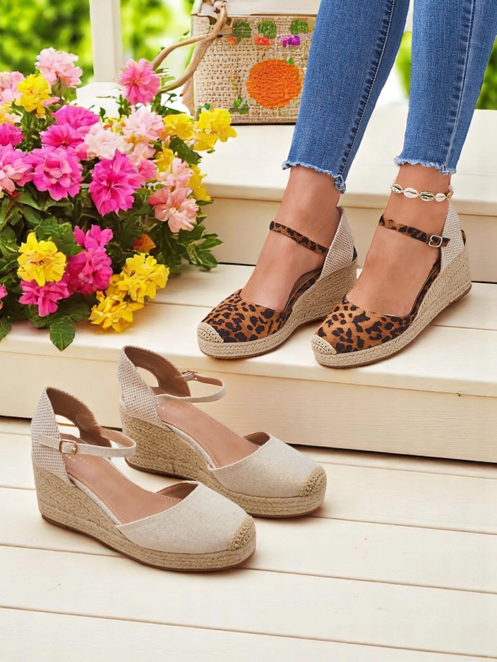 Resti Baylaa women’s backless wedge sandals