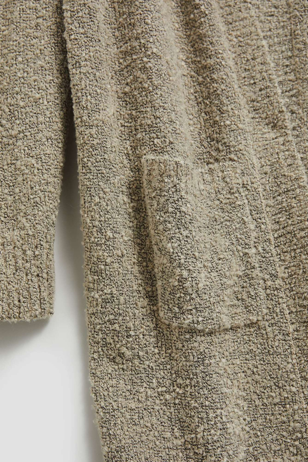 Long cardigan with pockets