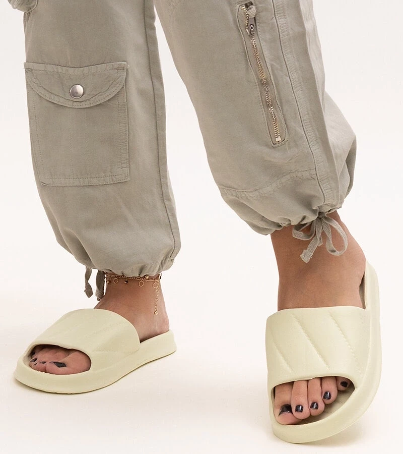 D/CEO Black sandals on a block heel Millo