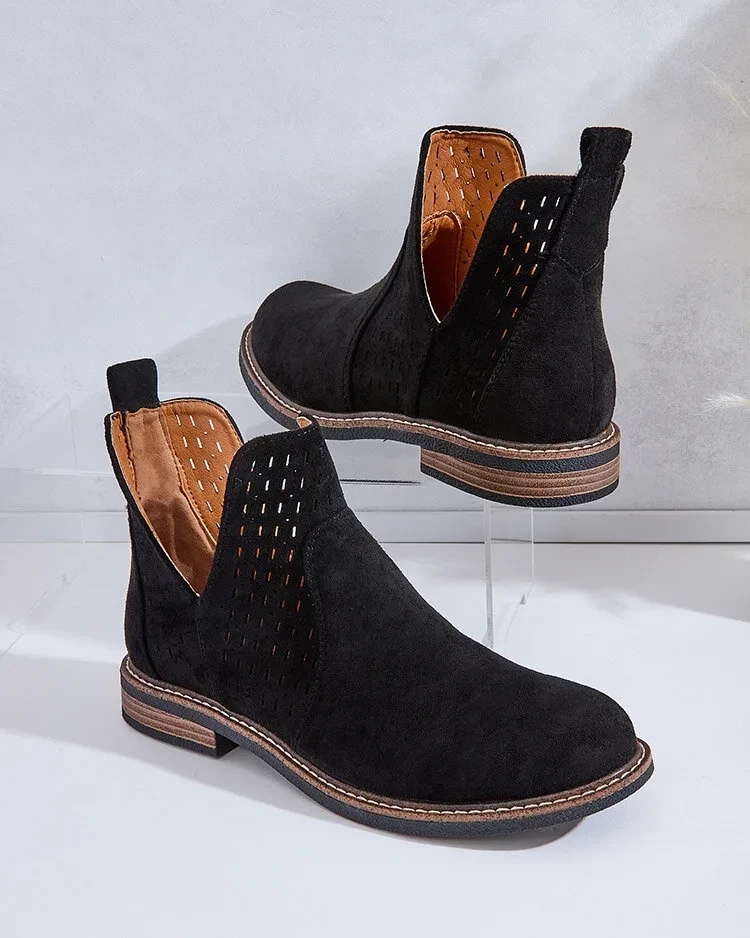 Resti Women&#039;s eko suede Ovilla boots