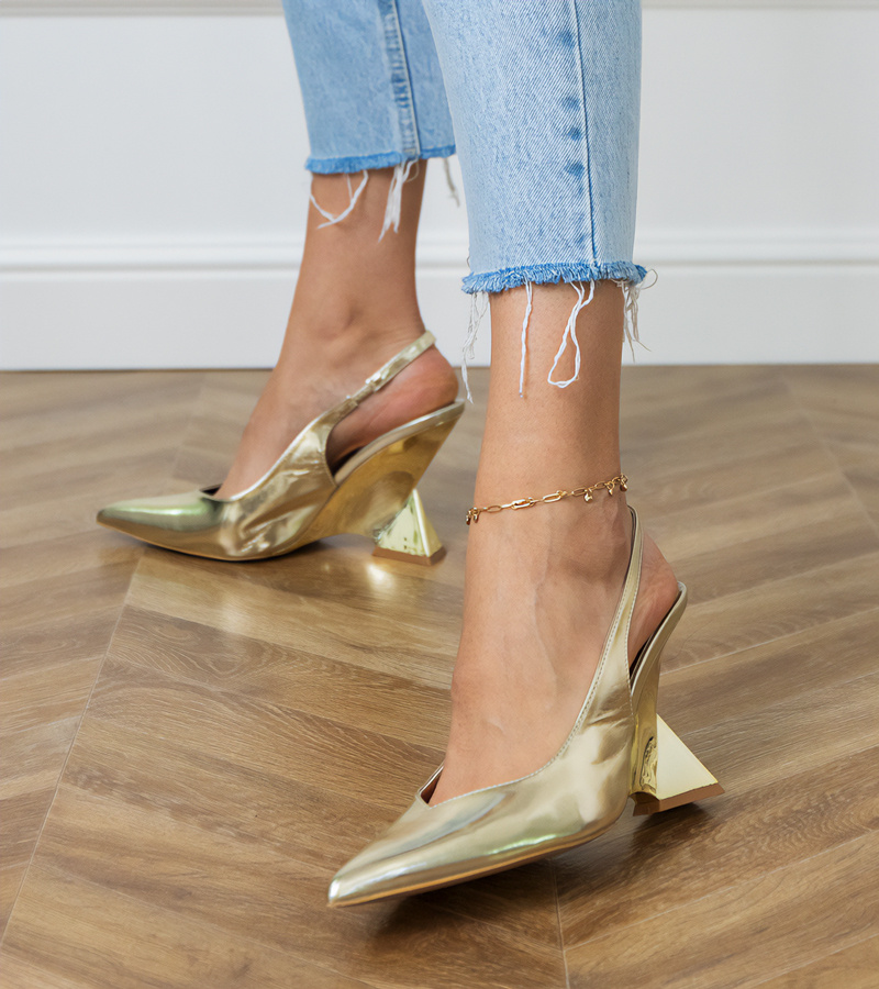D/CEO Golden sandals on a geometric wedge Kokkes