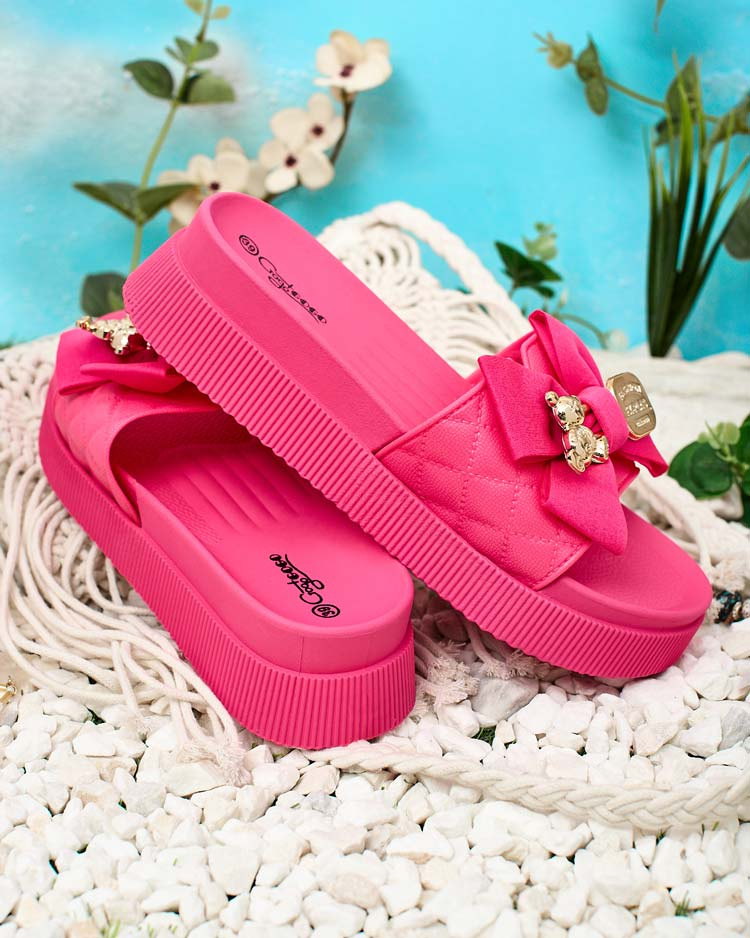 Resti Royalfashion Women&#039;s quilted flip-flops with decorative bow Nelmi