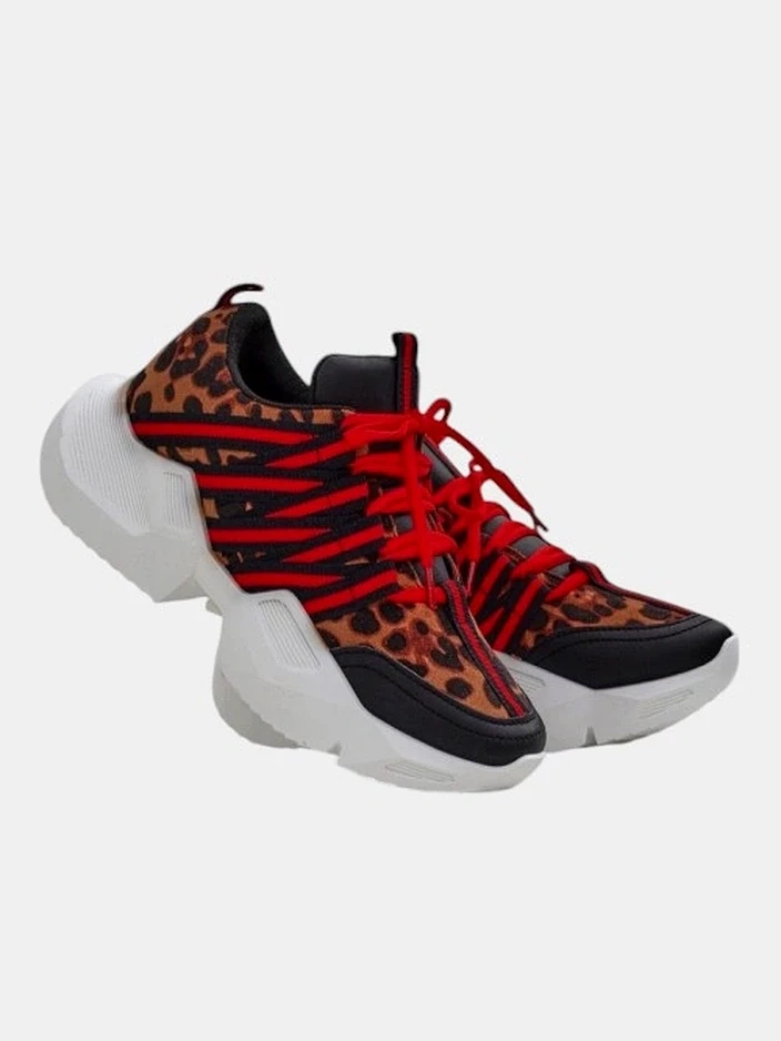 Resti Women&#039;s sporty sneakers with a thicker sole Ivvert