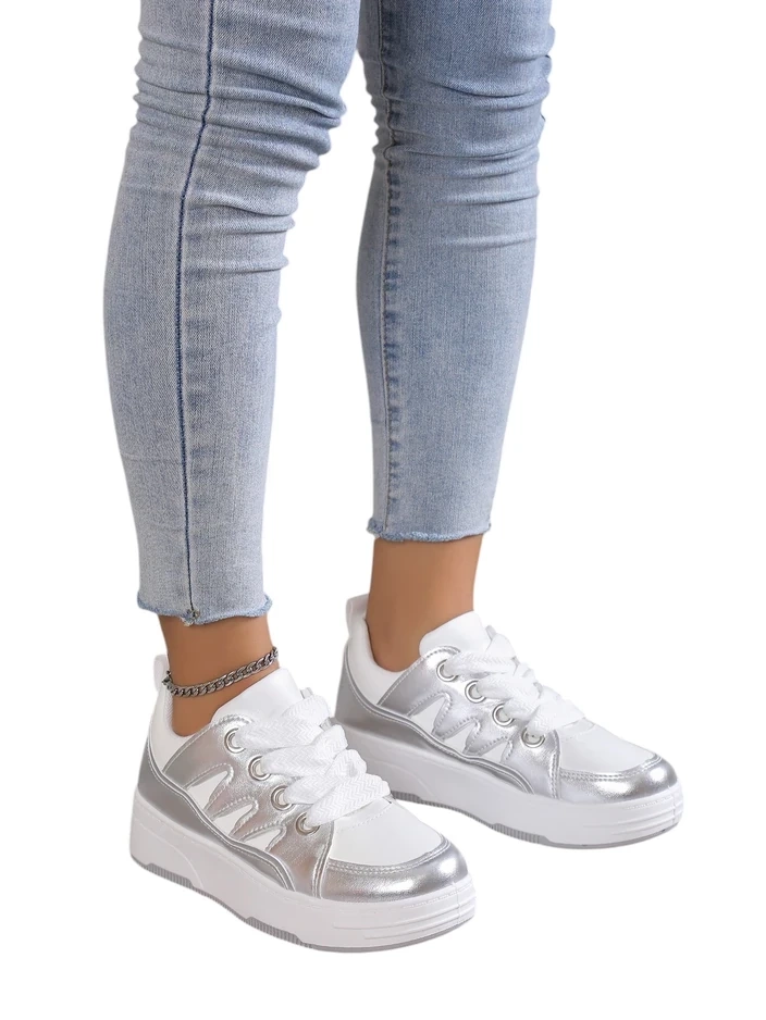 Resti Womens sneakers with a thicker sole Assaqi