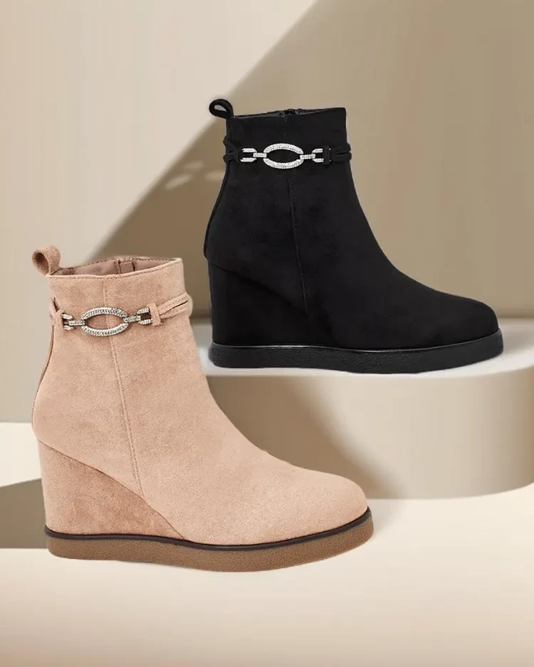 Resti Nerri women&#039;s boots on heels