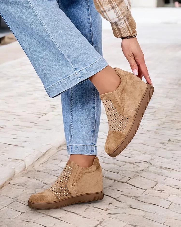 Resti Women's sports shoes on anchor Entess