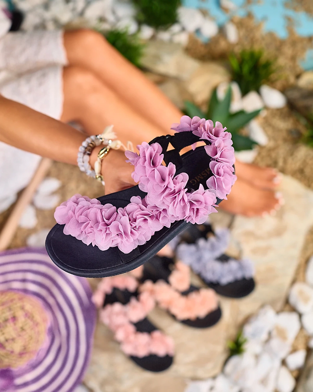 Resti Dark pink women&#039;s sandals with flowers Alferroy