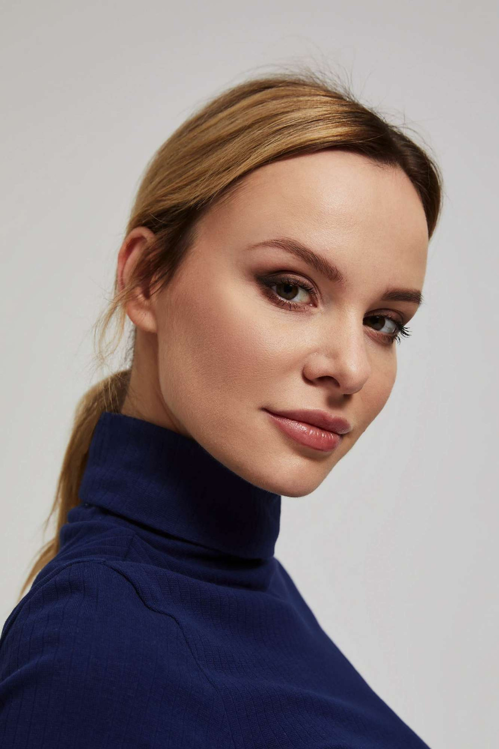 Ribbed turtleneck blouse