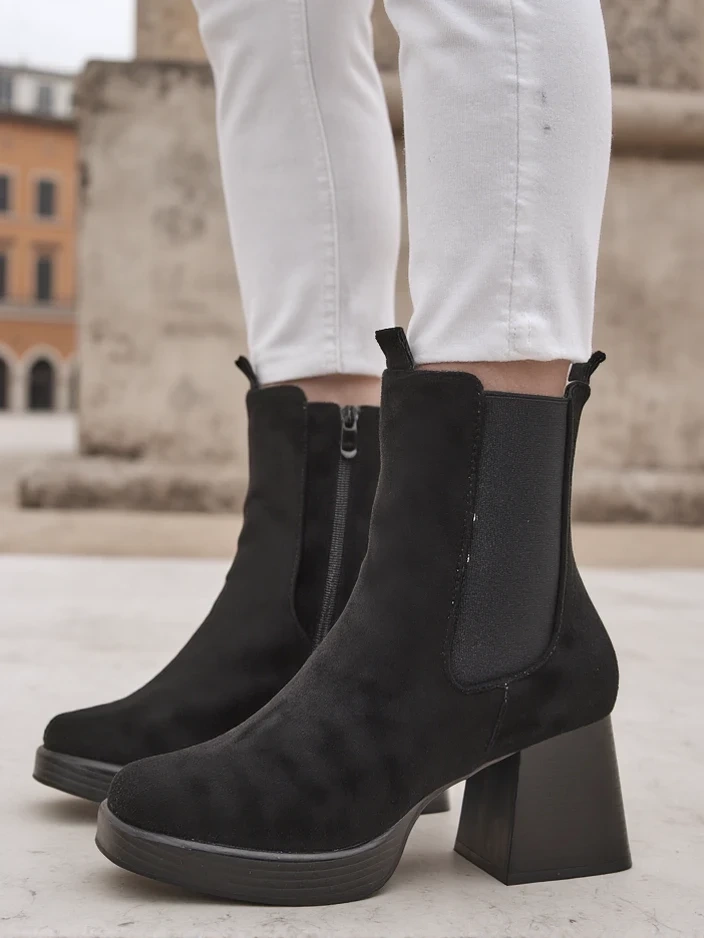 Resti Women's ankle boots with a block heel Miezo