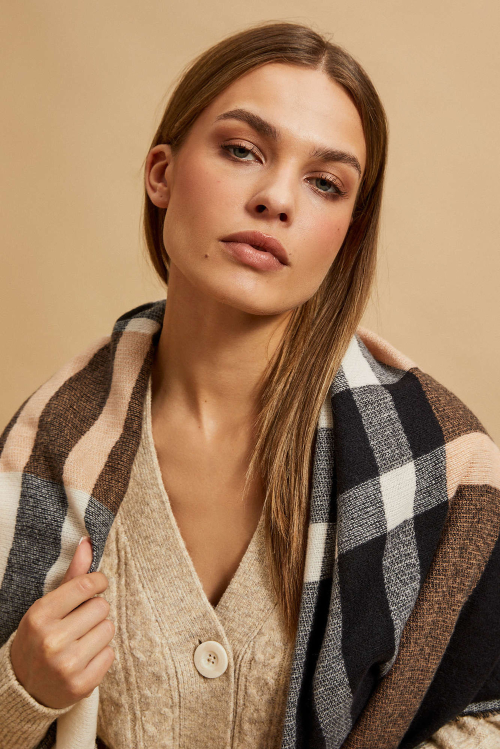 Marisse Peach Checkered Scarf