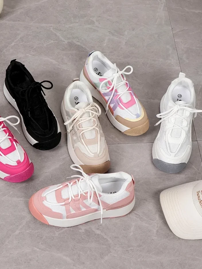 Resti Women's sports sneakers Clevsa