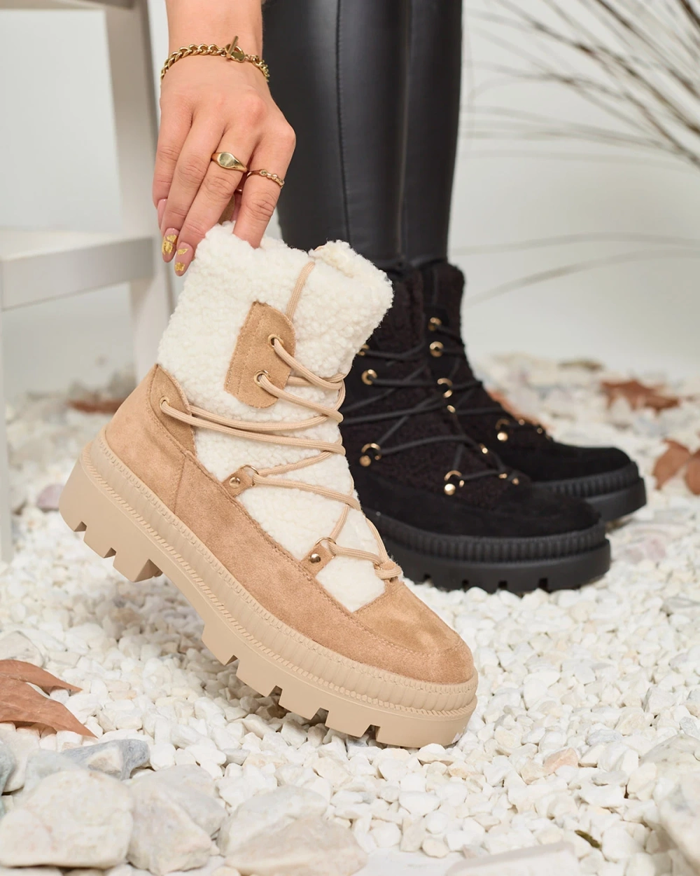 Resti Beige womens trapper boots with sheepskin Getatsa