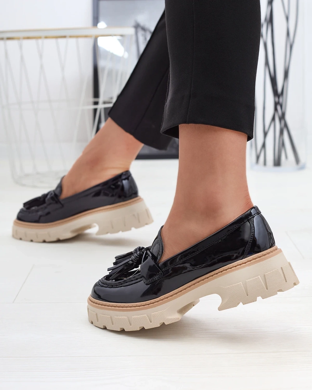 Resti Black lacquered women's moccasins with tassels Kaipo- Footwear