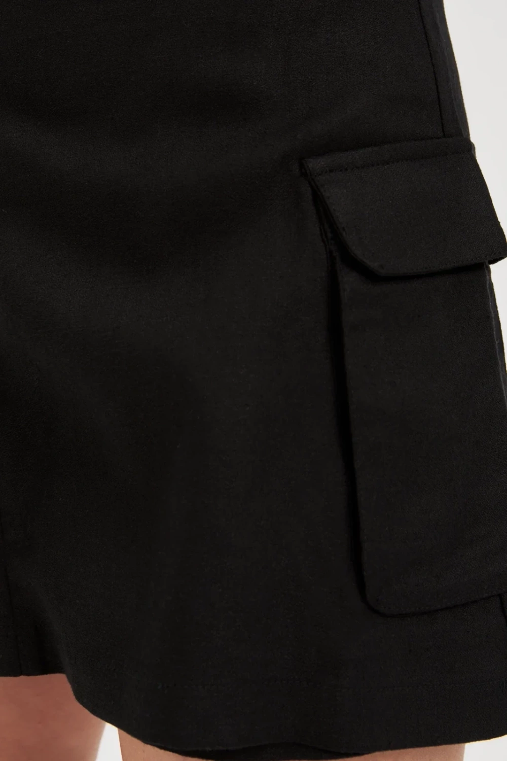 Marisse Black Skirt-Shorts
