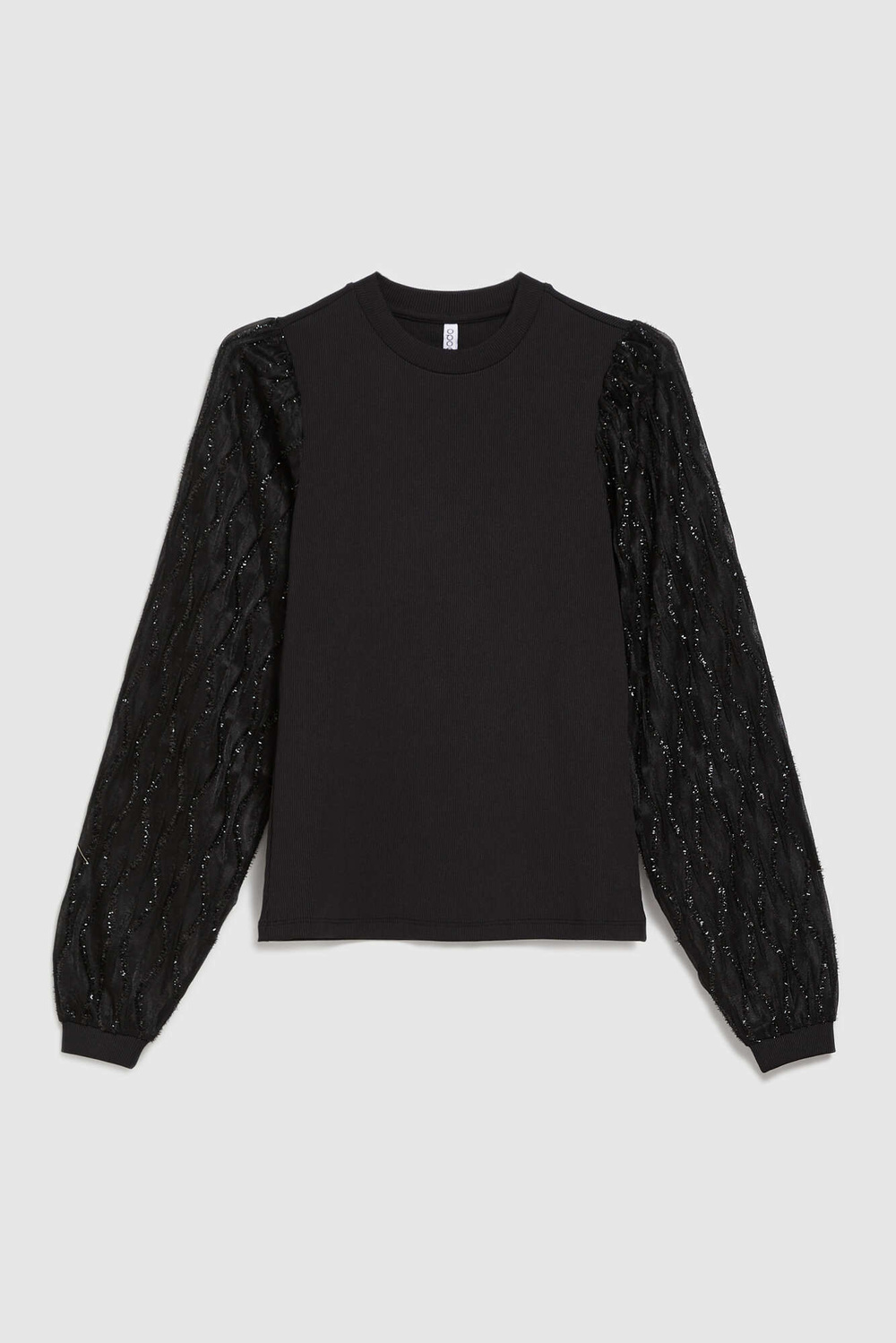 Blouse with decorative sleeves