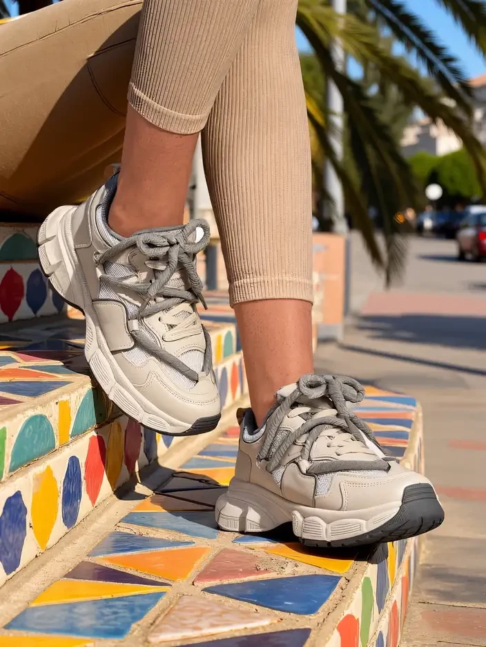 Resti Women&#039;s Sneakers Ottoles