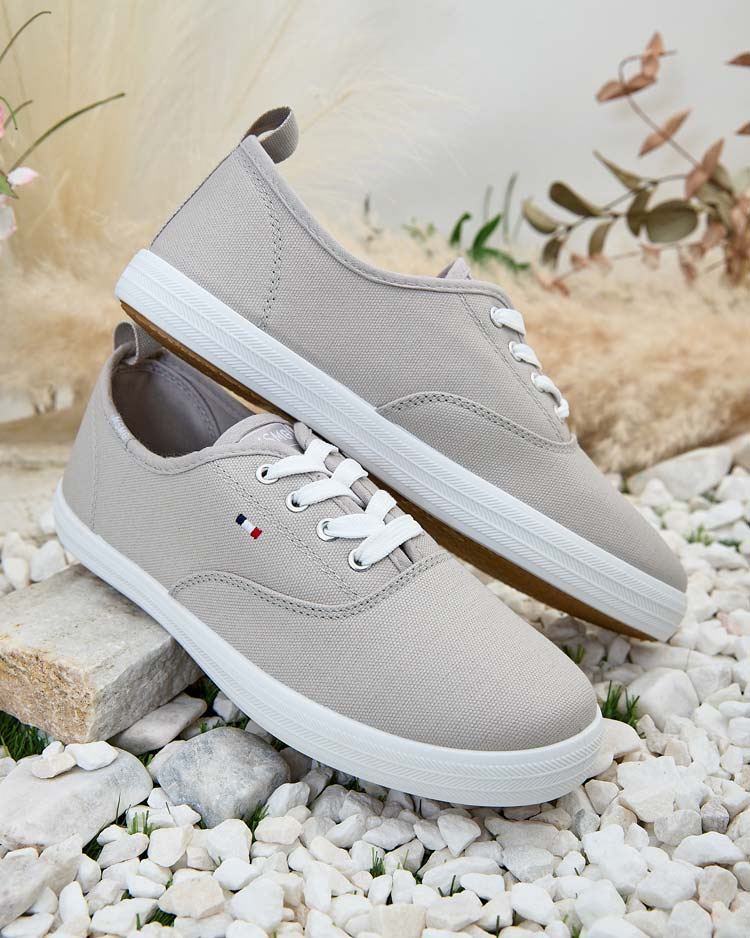 Resti Women's Secilla Sneakers