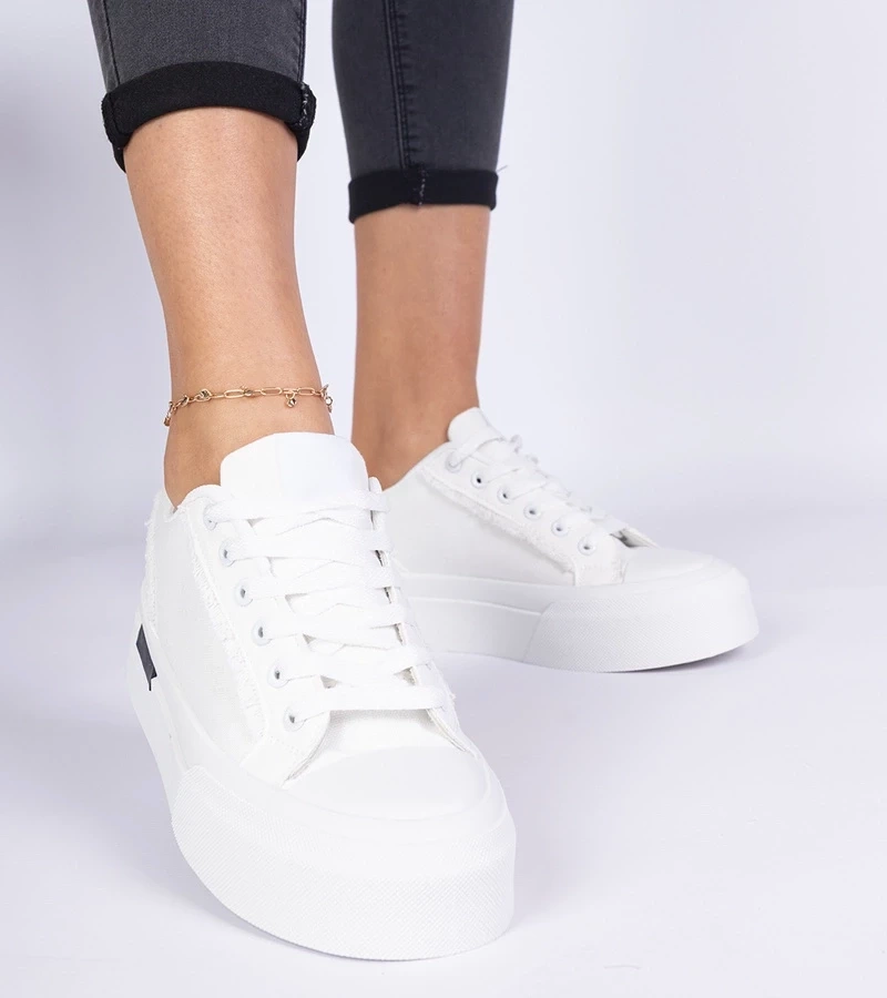 marka niezdefiniowana White women's canvas sneakers on a platform Verinos