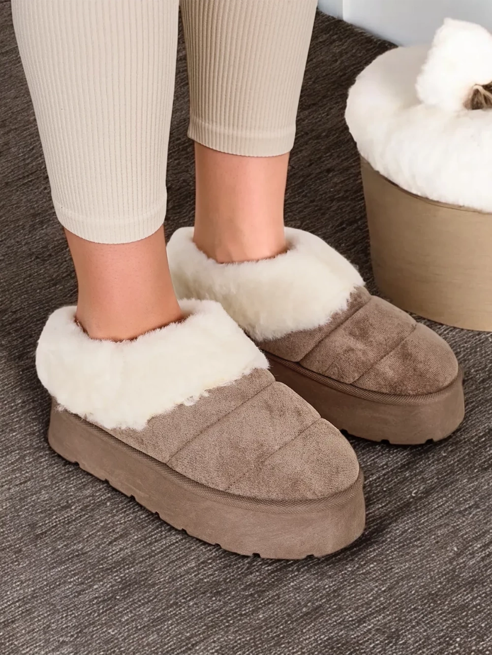 Resti Women's short boots in the style of snow boots Eliozi