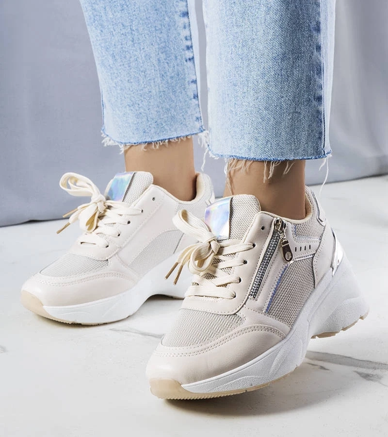 Gemre Adidași cu platformă bej Stacey