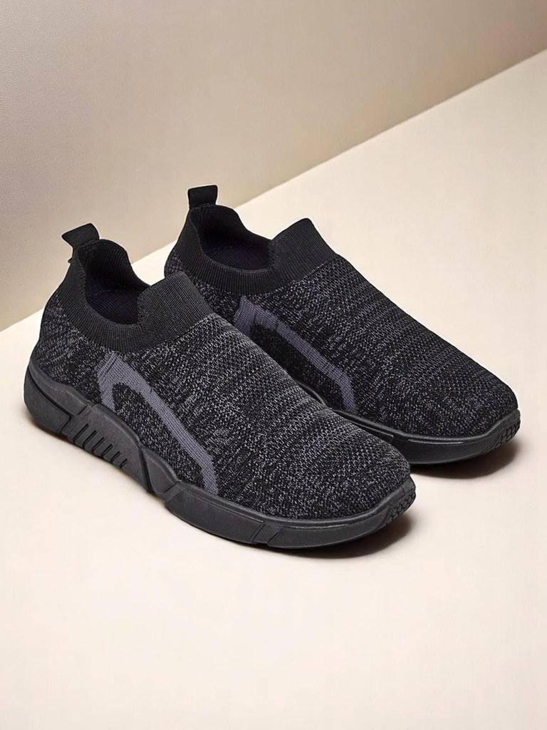 Resti Royal Fashion Women's slip-on fabric sports shoes Vena