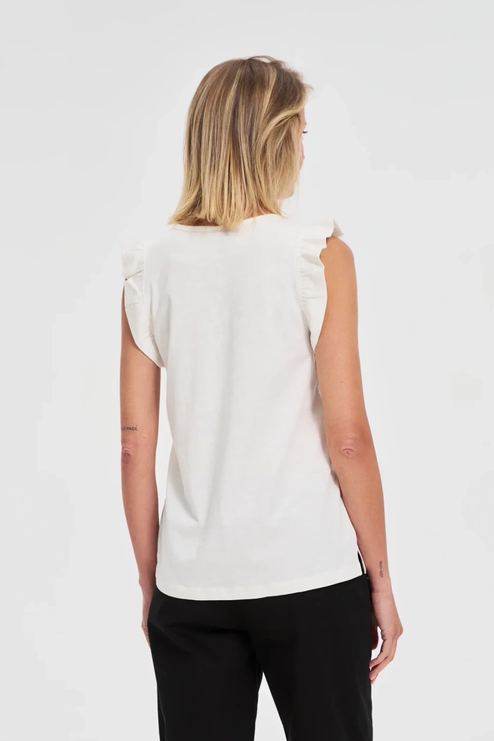 Marisse White Blouse With Ruffles On The Shoulders