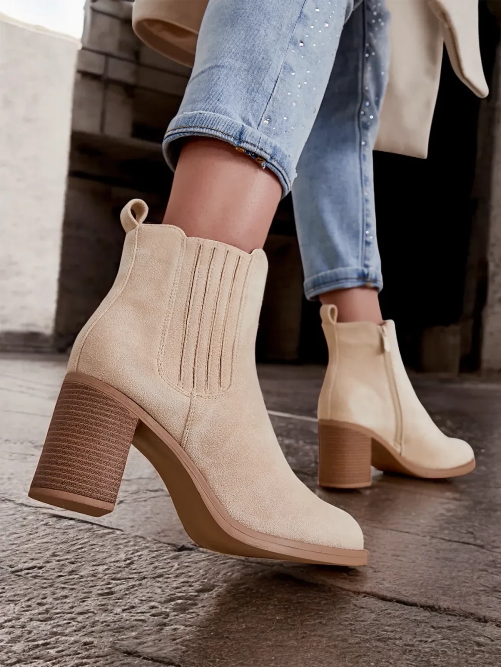 Resti womens boots on a post Tomino