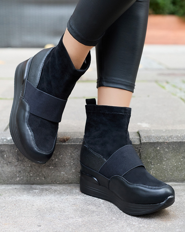 Resti Black women&#039;s slip-on boots with embossing Keleda - Footwear