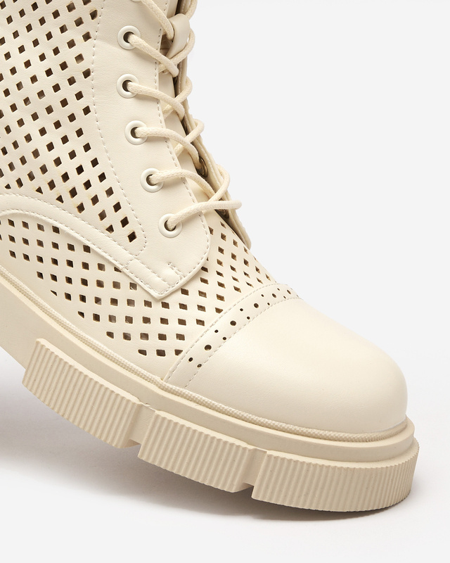 Resti Openwork beige women&#039;s boots with flat heels Rolika - Footwear