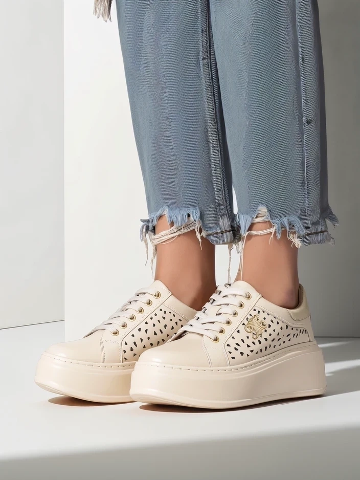 Resti Women's perforated sport sneakers Jovixi