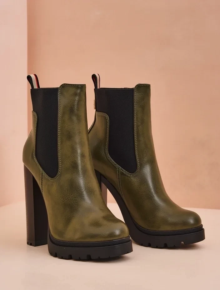 Resti Women's ankle boots on a heel Nodis