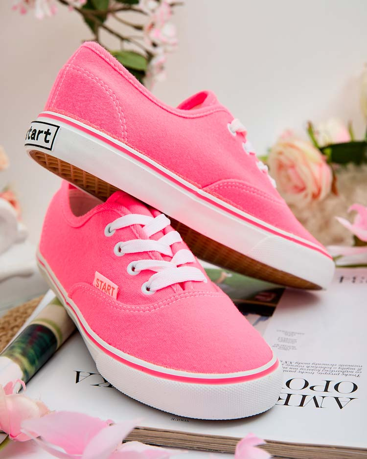 Resti Women's Lotiope Sneakers