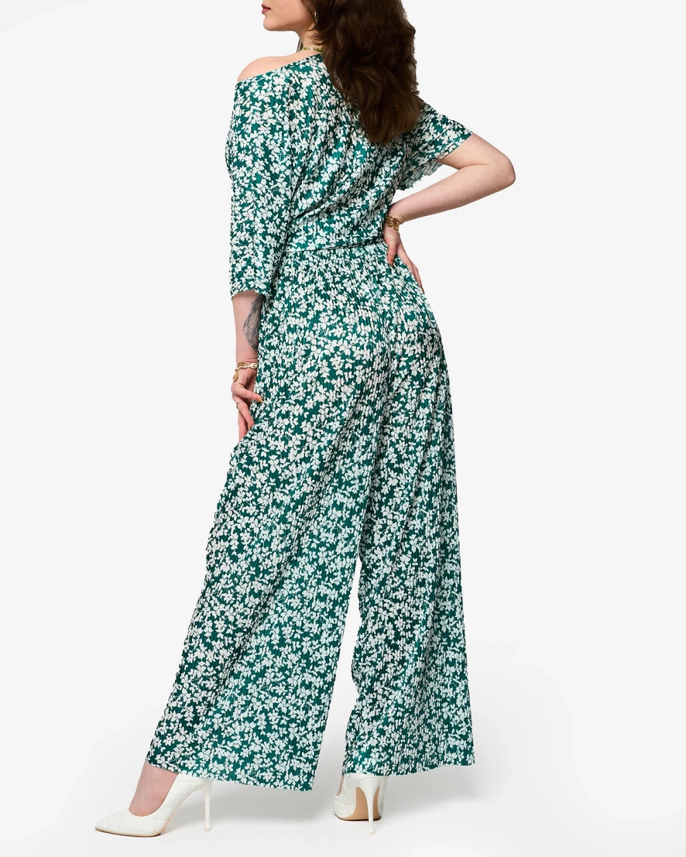 Resti Women's green pleated set with black flowers - Clothing