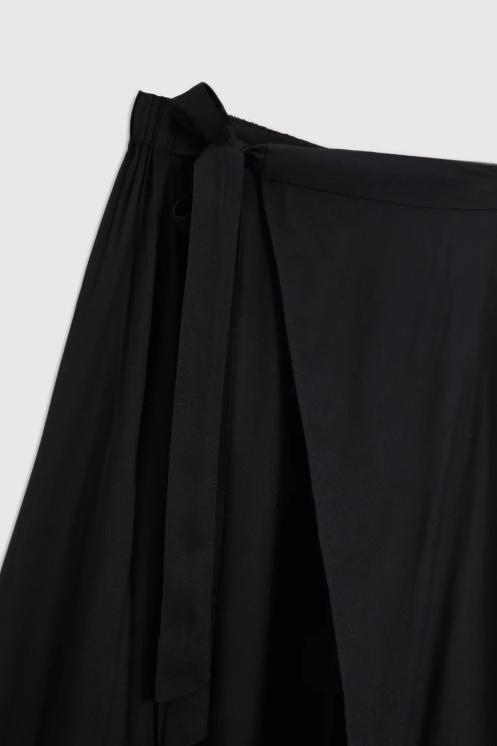 Marisse Viscose Midi Skirt Black