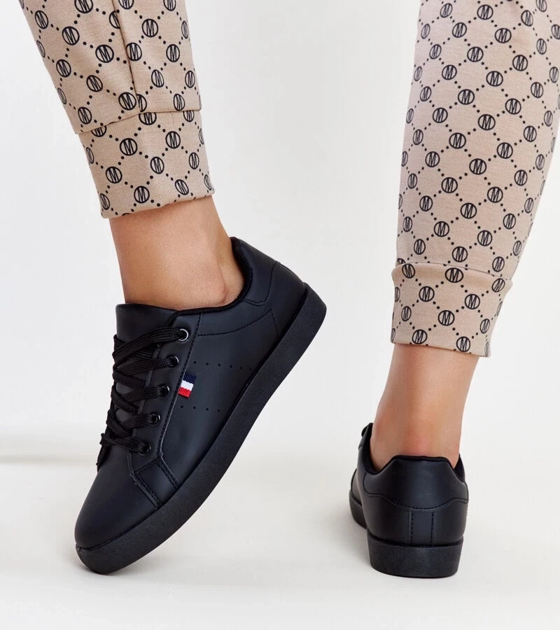 D/CEO Beige trainers Venancia