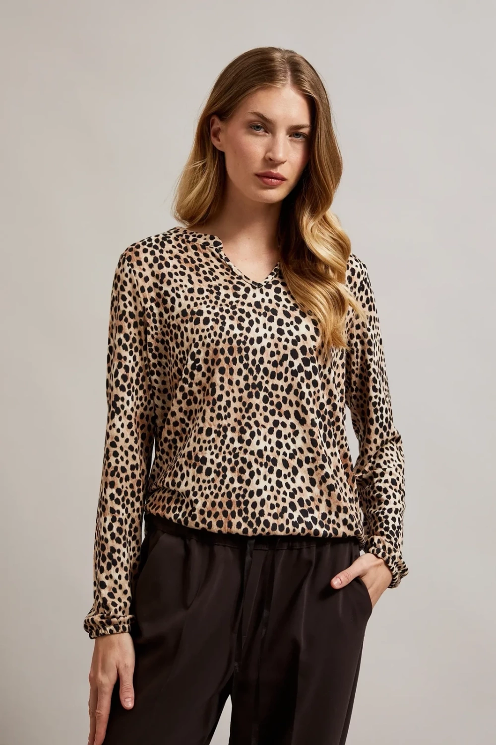 Marisse Women&#039;s Sweater Z-Sw-4547 Beige