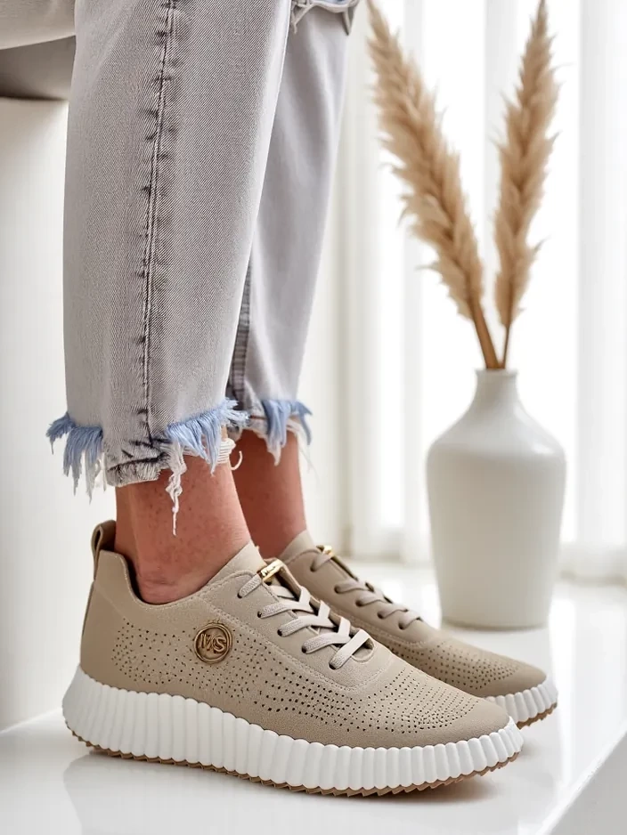 Resti Women's sporty perforated sneakers Tobin